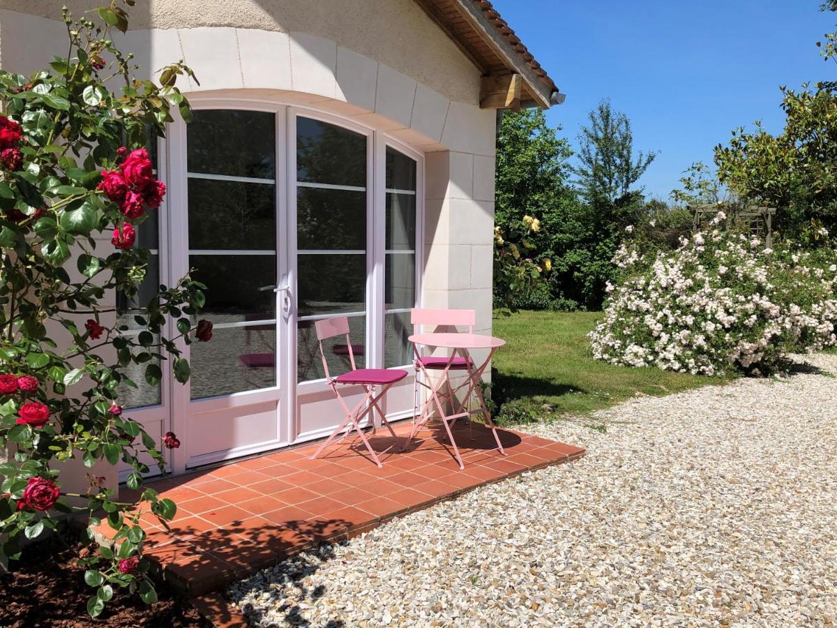 La Tour De La Conterie Bed & Breakfast Beaumont-Village Екстериор снимка