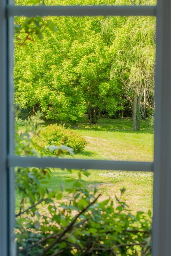 La Tour De La Conterie Bed & Breakfast Beaumont-Village Екстериор снимка
