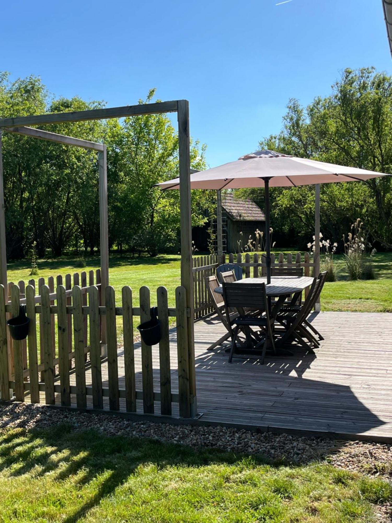La Tour De La Conterie Bed & Breakfast Beaumont-Village Екстериор снимка